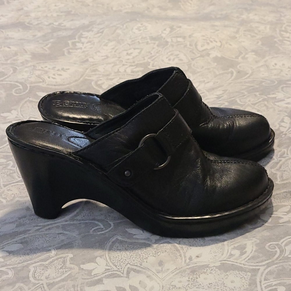 CLEARANCE /Make an offer! Born Mule Wedges sz 9
